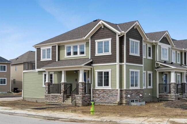 property at 114 Cityspring Gate NE