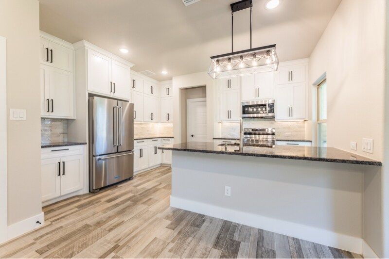 310 Ditto Ave in Arlington, TX - Building Photo