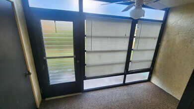 911 SW South River Dr, Unit 104 in Stuart, FL - Building Photo - Building Photo