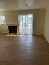 422-420 Upham St in Petaluma, CA - Building Photo - Building Photo