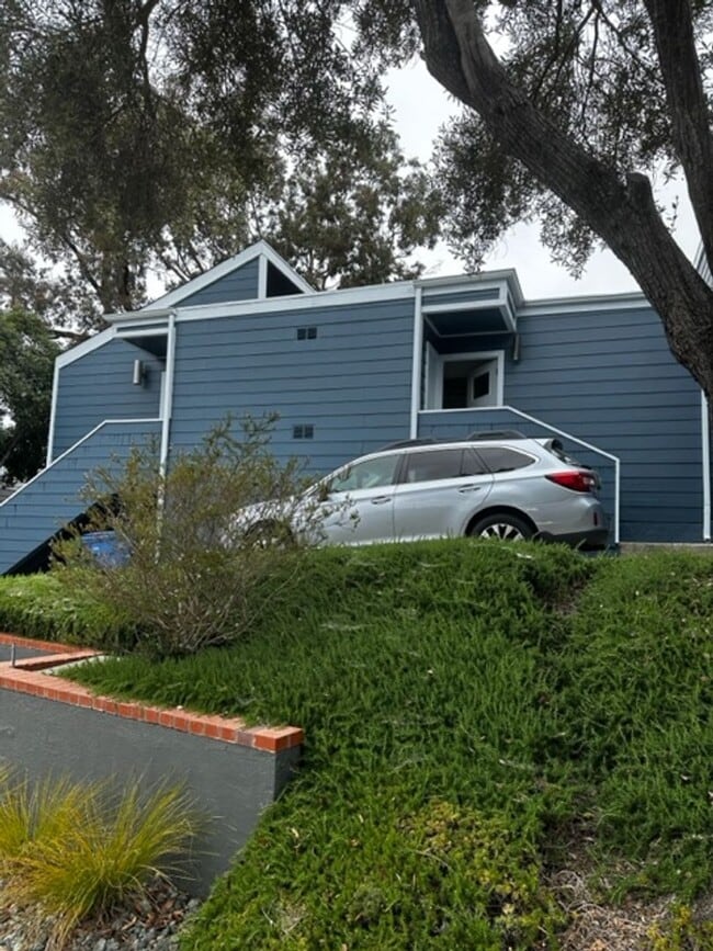 124 Fontana Ave