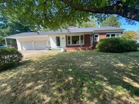 2105 N Salisbury St in West Lafayette, IN - Building Photo