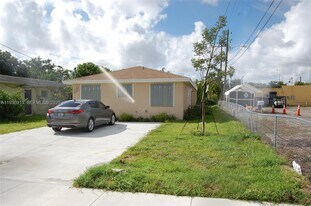 2184 NW 63rd St in Miami, FL - Building Photo