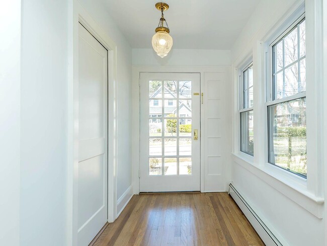 80 Highland Ave in Port Washington, NY - Building Photo - Building Photo