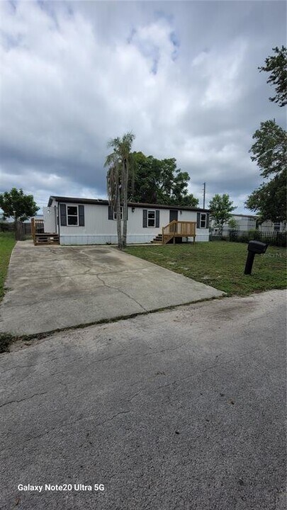 8853 Mike St in Port Richey, FL - Building Photo