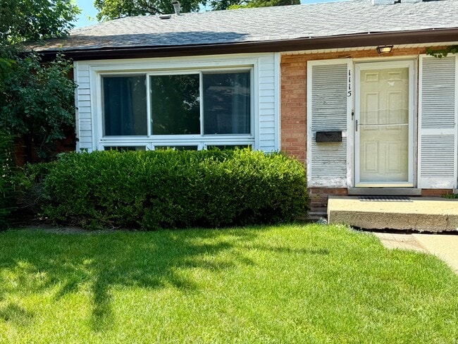 1115 Shermer Rd
