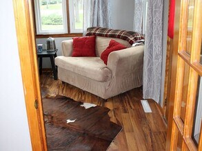 432 1st St in Hudson, IA - Building Photo - Building Photo