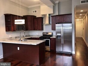 1421 N 5th St-Unit -0B1BA in Philadelphia, PA - Foto de edificio - Building Photo