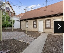 3062 N Oakland Ave, Unit Upper  unit in Milwaukee, WI - Foto de edificio - Building Photo