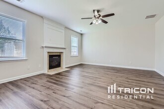 7369 Melhana Ln in Union City, GA - Building Photo - Building Photo