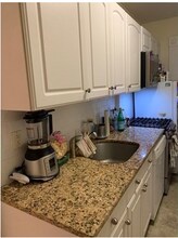 8 Phillips St, Unit 3 in Boston, MA - Foto de edificio - Building Photo