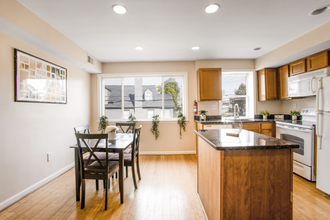 3339 10th Pl SE in Washington, DC - Building Photo - Building Photo