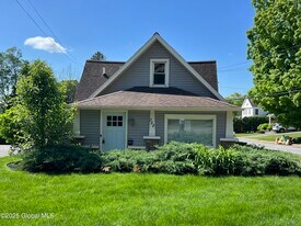 288 Church St in Saratoga Springs, NY - Building Photo