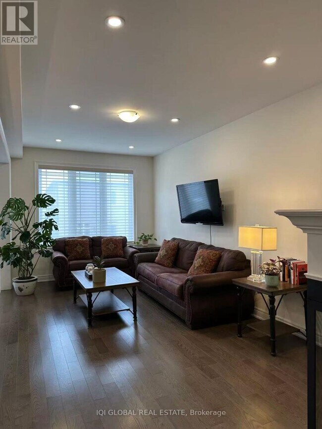 property at 50 Drizzel Cres