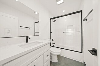 4832 Downey Ave-Unit -4834-01 in Lakewood, CA - Building Photo - Building Photo