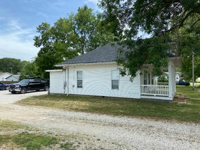 103 S 4th St in Garden City, MO - Building Photo - Building Photo