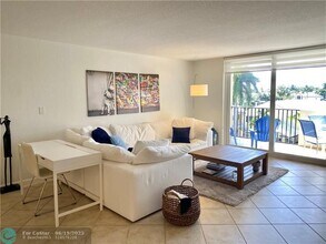 1000 Spanish River Rd in Boca Raton, FL - Building Photo - Building Photo