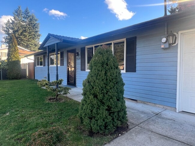 9509 NE 67th St in Vancouver, WA - Foto de edificio - Building Photo