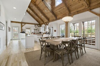 320 Wainscott Harbor Rd in Sagaponack, NY - Building Photo - Building Photo