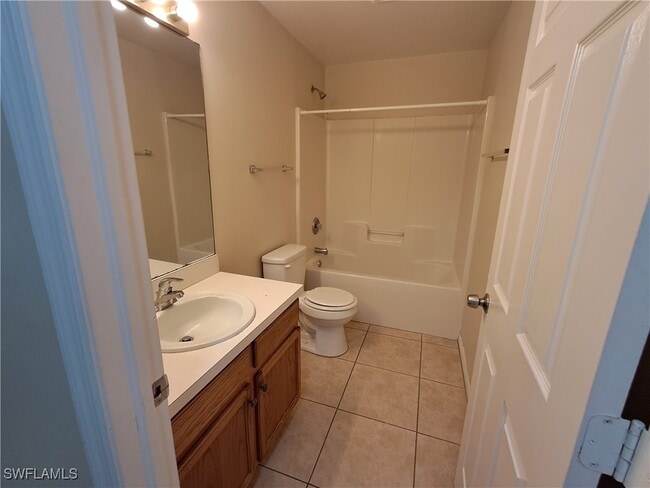 133 Meadow Rd in Lehigh Acres, FL - Building Photo - Building Photo