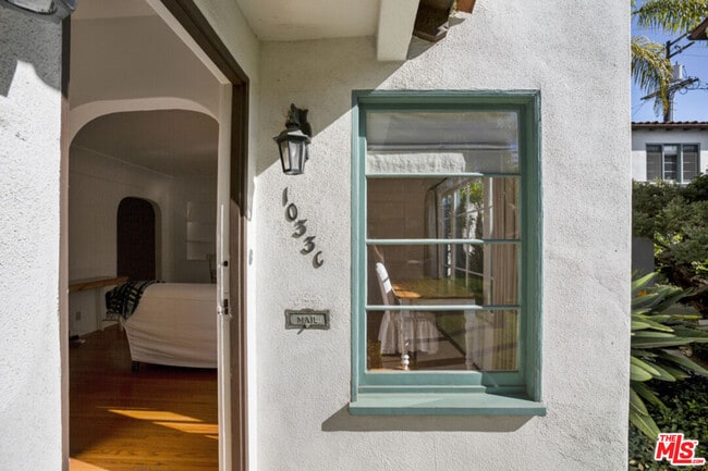 1033 9th St in Santa Monica, CA - Building Photo - Building Photo