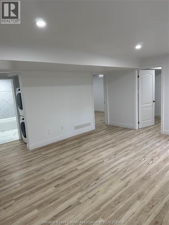 1383 Helsinki Ct in Windsor, ON - Building Photo - Building Photo