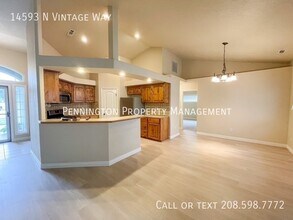 14593 N Vintage Way in Nampa, ID - Building Photo - Building Photo