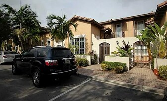 515 SW 147th Ave in Pembroke Pines, FL - Building Photo