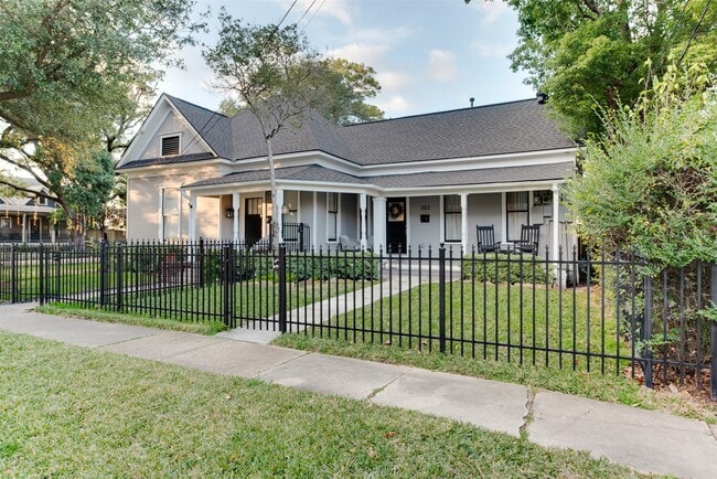 property at 303 E 15th St