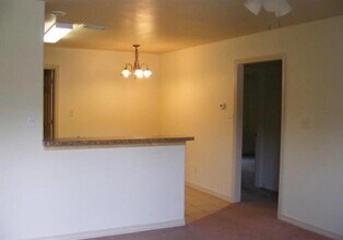 6110 Willis St in Groves, TX - Building Photo - Building Photo