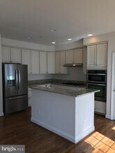 8341 Broderick Cir in Gaithersburg, MD - Building Photo - Building Photo