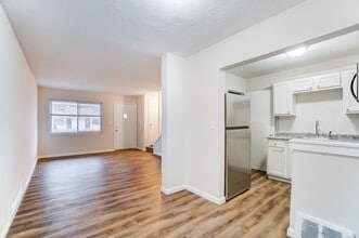 Rosedale Apartments in Lima, OH - Building Photo - Building Photo