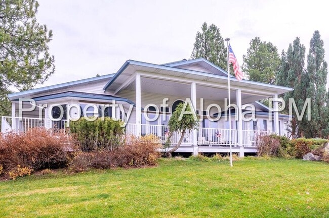 108 Lakeshore Dr in Cascade, ID - Building Photo - Building Photo