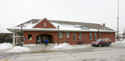 Uptown Condos in Park Ridge, IL - Building Photo - Building Photo