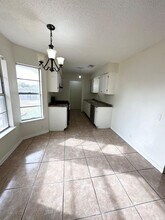 1724 E Pine Ave in Midland, TX - Building Photo - Building Photo