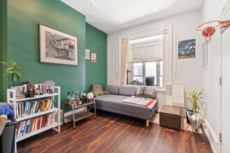 779 N 27th St, Unit 1 in Philadelphia, PA - Foto de edificio - Building Photo