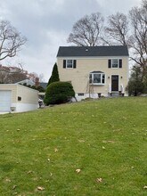 39 Penny Dr in Huntington Station, NY - Building Photo - Building Photo