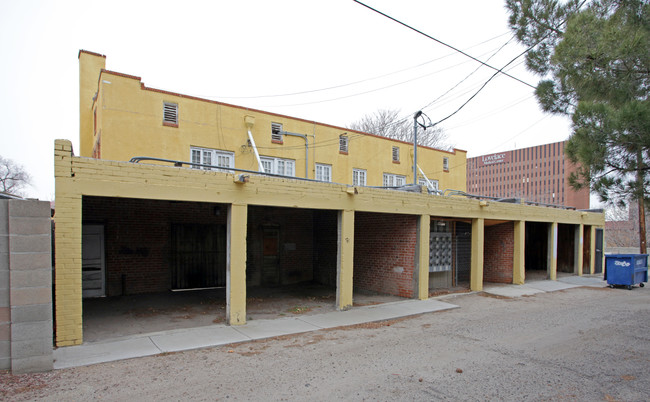 210 High St NE in Albuquerque, NM - Foto de edificio - Building Photo