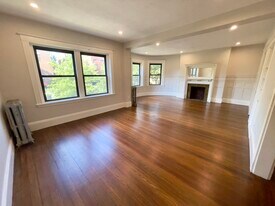 1857 Beacon St, Unit 2F in Brookline, MA - Building Photo