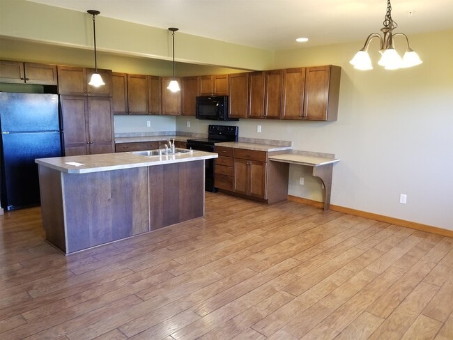 202 Dogwood Dr in Bozeman, MT - Building Photo - Building Photo