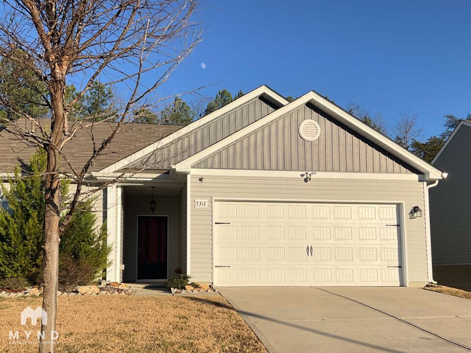 7312 Amberly Hills Rd in Charlotte, NC - Building Photo