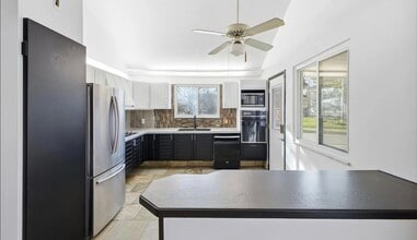 5577 Cherrywood Rd in Columbus, OH - Building Photo - Building Photo