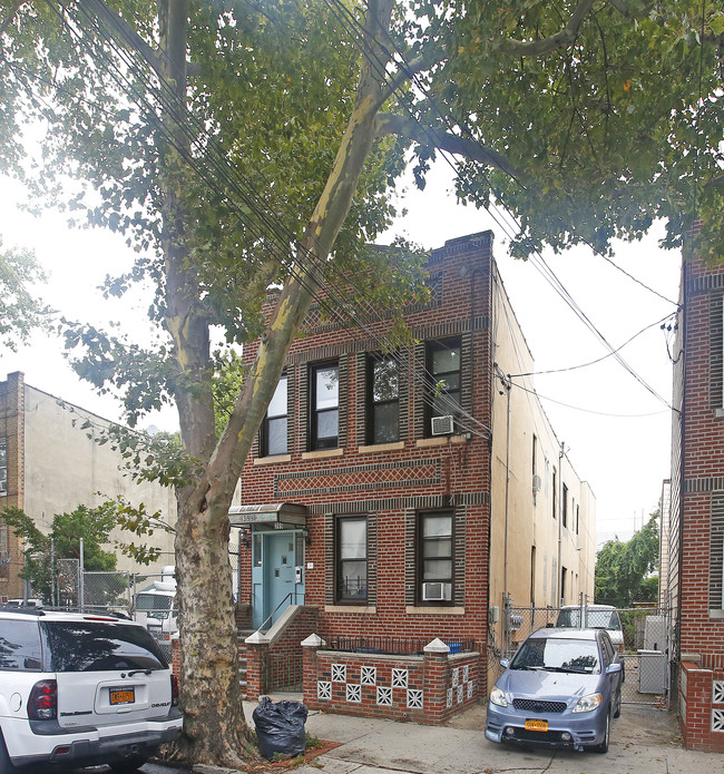 399 Montauk Ave in Brooklyn, NY - Building Photo - Building Photo