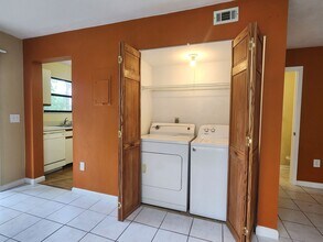 2300 SW 43rd St in Gainesville, FL - Building Photo - Building Photo