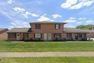 665 Mumford Dr in Troy, OH - Building Photo
