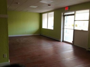 933 Main St in Wakefield, MA - Building Photo - Building Photo