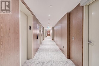 3 Concord Cityplace Wy in Toronto, ON - Building Photo - Building Photo