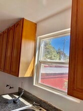 2811 Garden St, Unit B in Oakland, CA - Foto de edificio - Building Photo