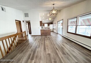 222 Marine Plaza in Forked River, NJ - Building Photo - Building Photo