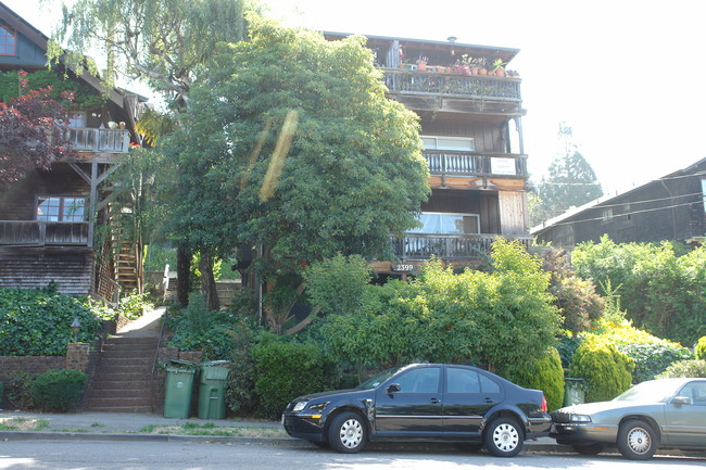 2399 Prospect St in Berkeley, CA - Foto de edificio - Building Photo